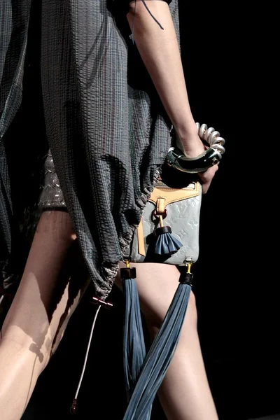 Look 5